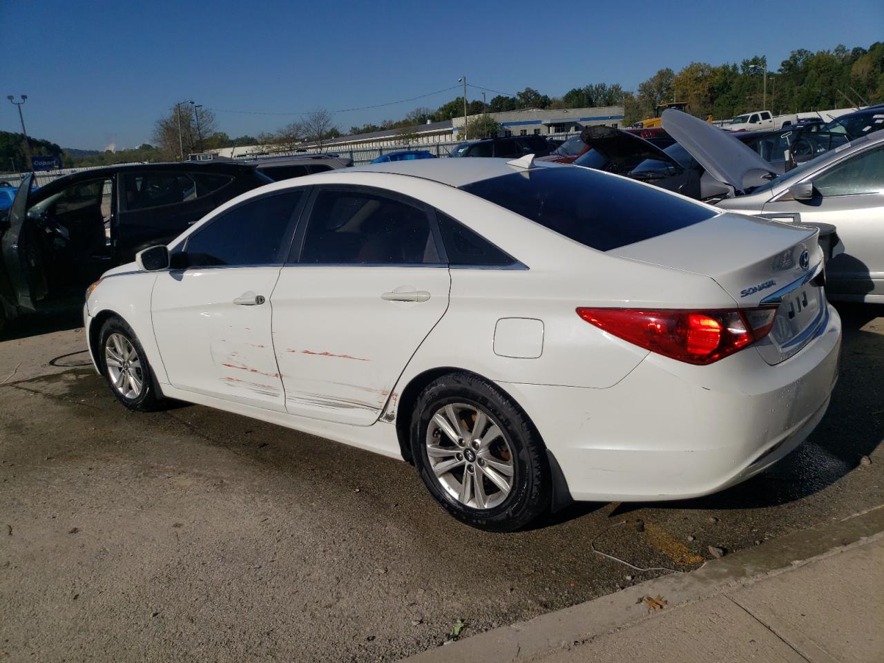 Lot #2926332546 2012 HYUNDAI SONATA GLS