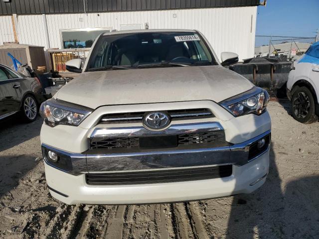 2020 TOYOTA 4RUNNER SR - JTEBU5JR9L5755920