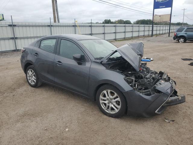 VIN 3MYDLBYVXHY160586 2017 Toyota Yaris no.4