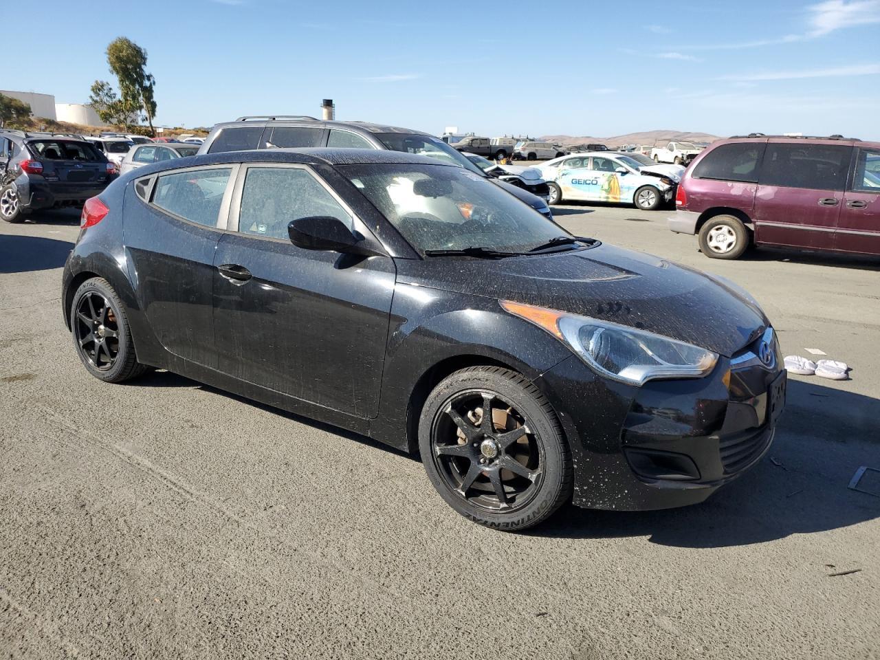 Lot #3004375738 2012 HYUNDAI VELOSTER