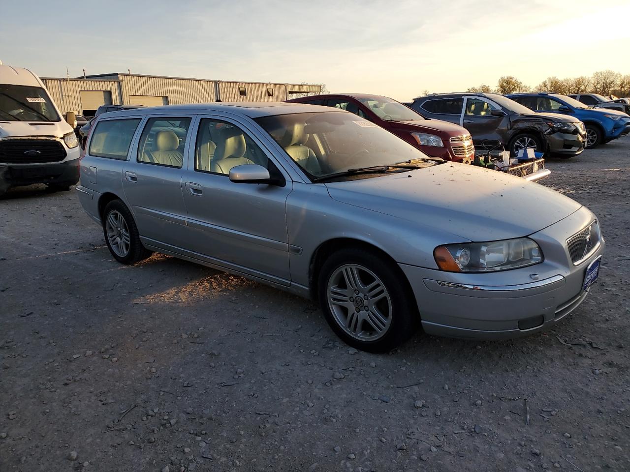 Lot #2943273861 2006 VOLVO V70 2.5T