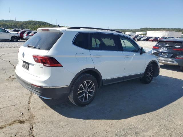 2018 VOLKSWAGEN TIGUAN SE - 3VV3B7AX2JM207100