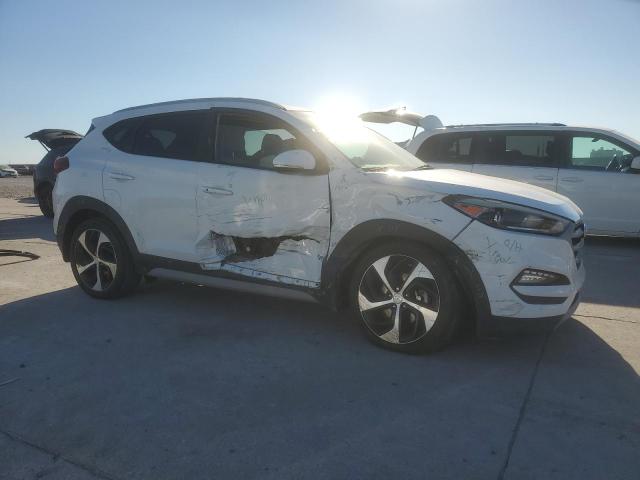 VIN KM8J33AL4JU800957 2018 Hyundai Tucson, Sport no.4