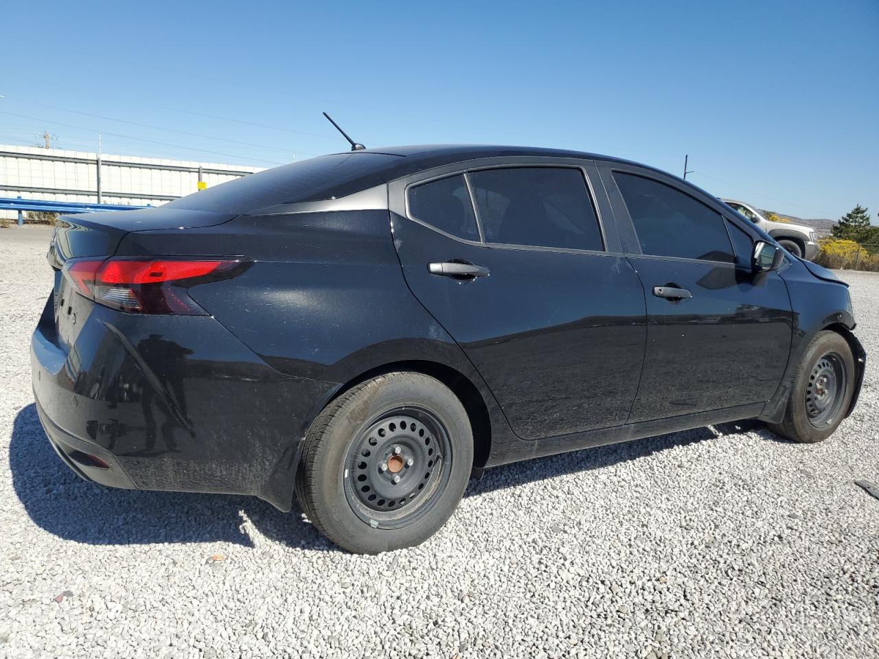 Lot #2962553801 2023 NISSAN VERSA S