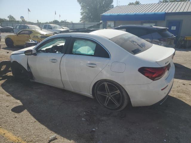 Vin: wdd3g4eb2kw016538, lot: 74809644, mercedes-benz a-class 220 20192