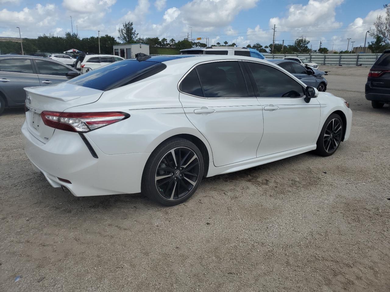 Lot #2991687069 2019 TOYOTA CAMRY XSE