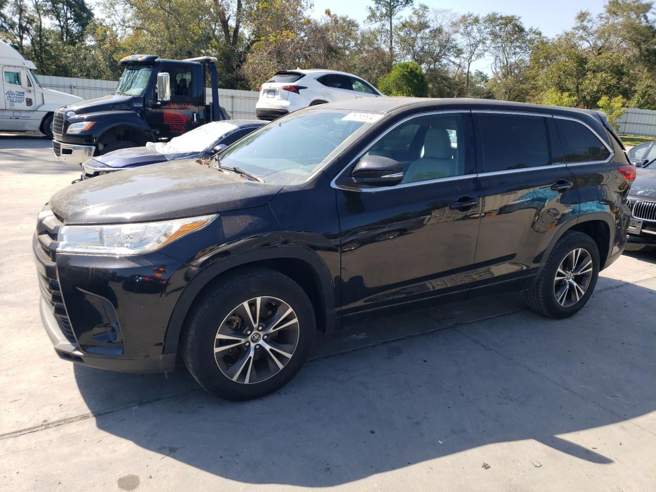 Lot #2994246072 2018 TOYOTA HIGHLANDER