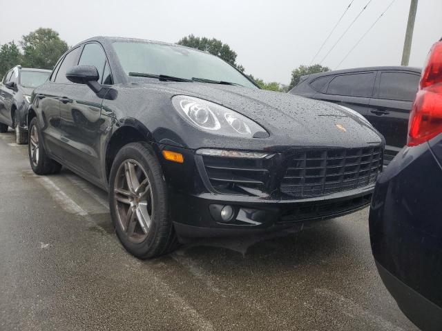 VIN WP1AA2A59HLB00646 2017 Porsche Macan no.5