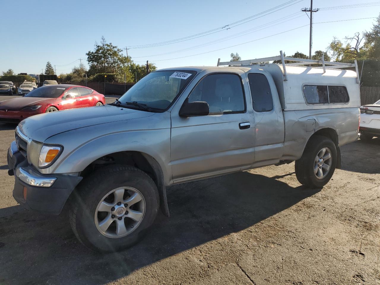  Salvage Toyota Tacoma