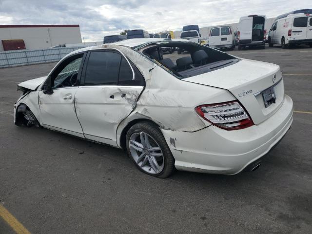 MERCEDES-BENZ C 300 4MAT 2012 white  gas WDDGF8BB2CA723069 photo #3