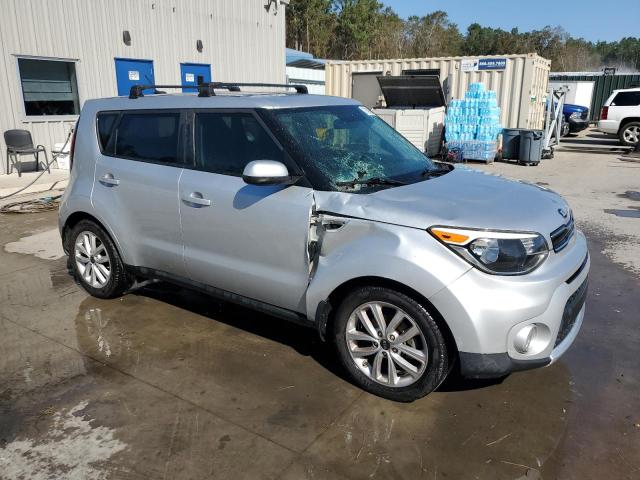 VIN KNDJP3A51J7545709 2018 KIA SOUL no.4