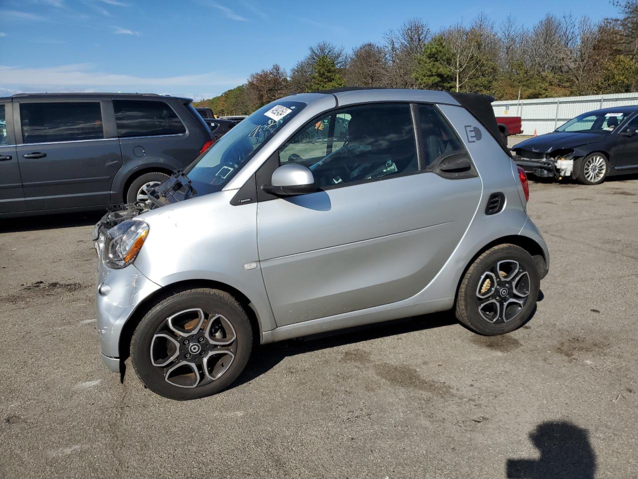 Lot #2988133012 2018 SMART FORTWO