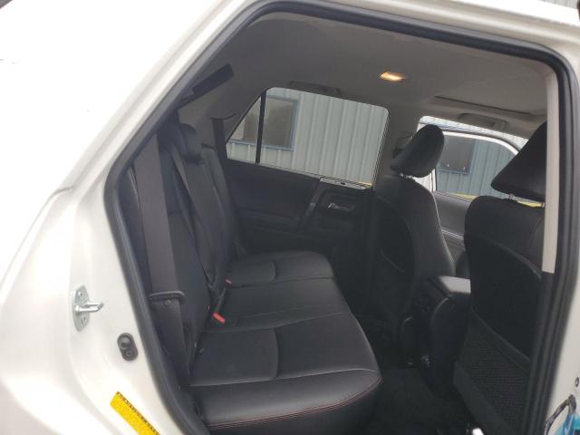 2021 TOYOTA 4RUNNER SR - JTERU5JR3M5958088
