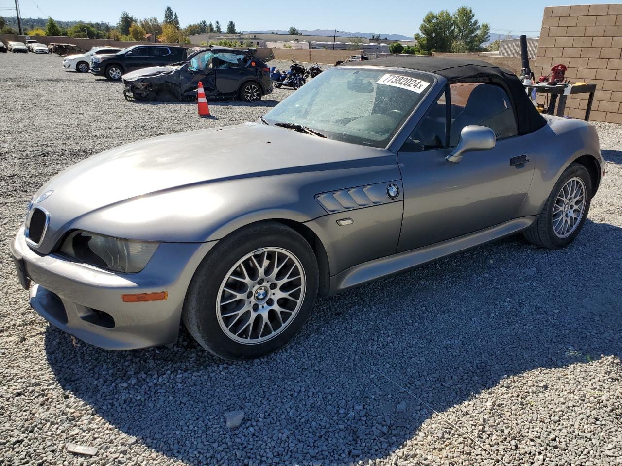 Lot #2924015111 2001 BMW Z3 2.5