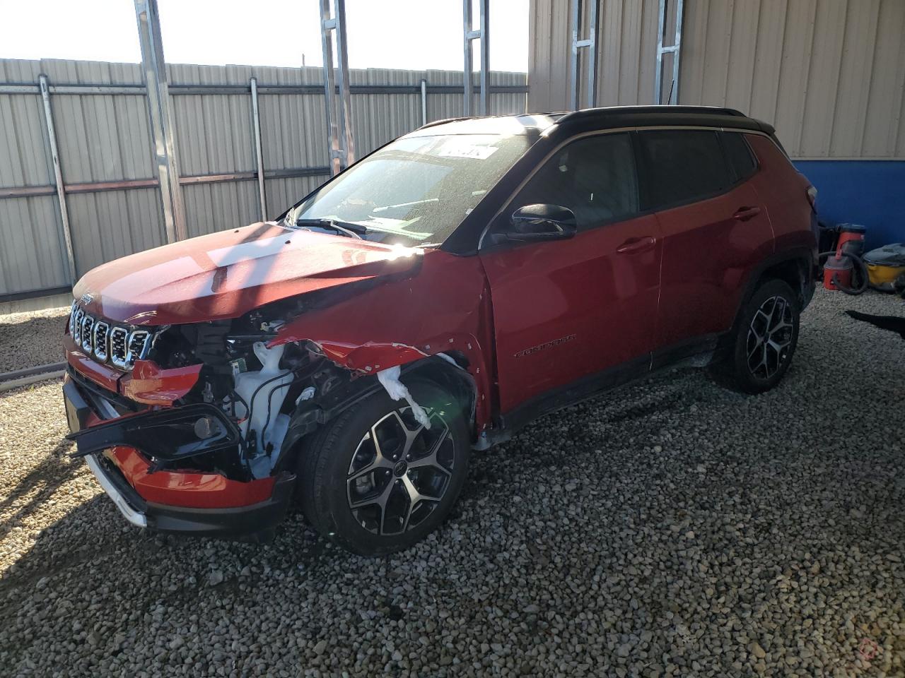  Salvage Jeep Compass