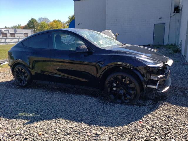 VIN 7SAYGDEEXPA024036 2023 TESLA MODEL Y no.4