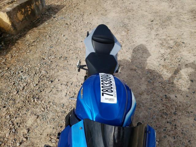 2011 SUZUKI GSX750 - JS1GR7MA8B2100638