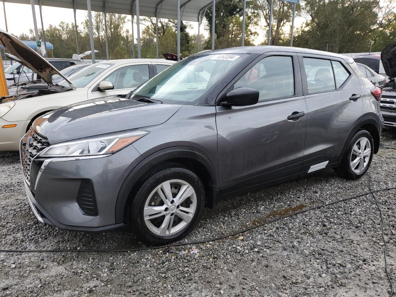  Salvage Nissan Kicks