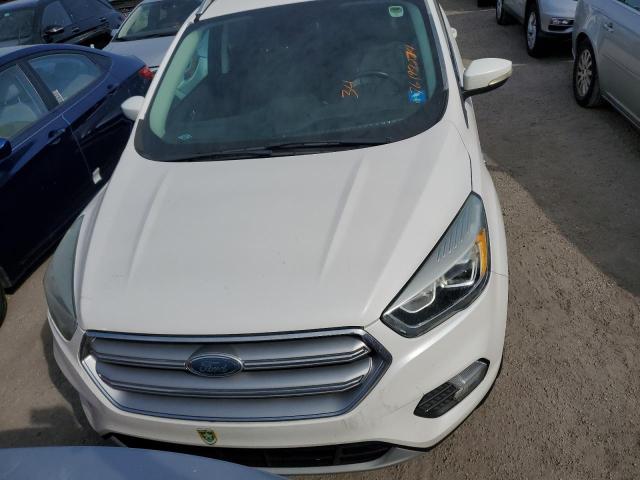 VIN 1FMCU0J91HUA57936 2017 Ford Escape, Titanium no.5