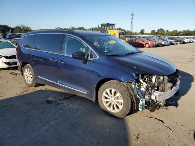 VIN 2C4RC1BG1HR611073 2017 Chrysler Pacifica, Touri... no.4