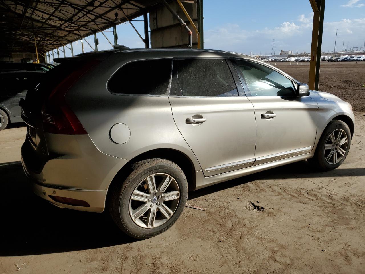 Lot #2940114487 2016 VOLVO XC60 T6 PR