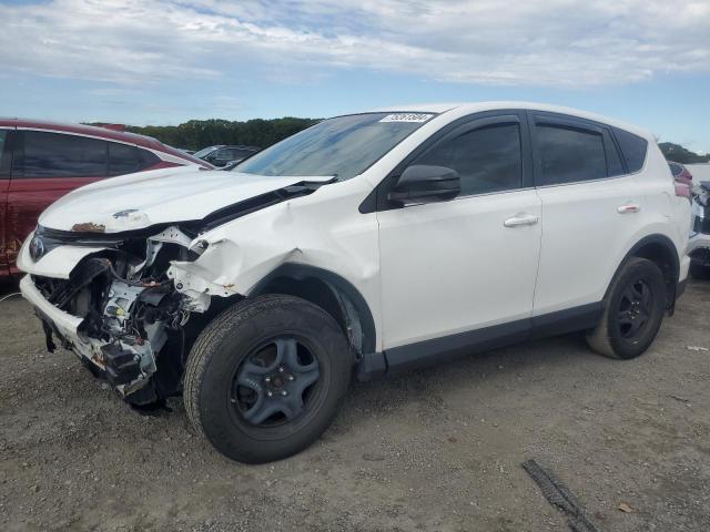 VIN 2T3BFREV4JW852879 2018 Toyota RAV4, LE no.1