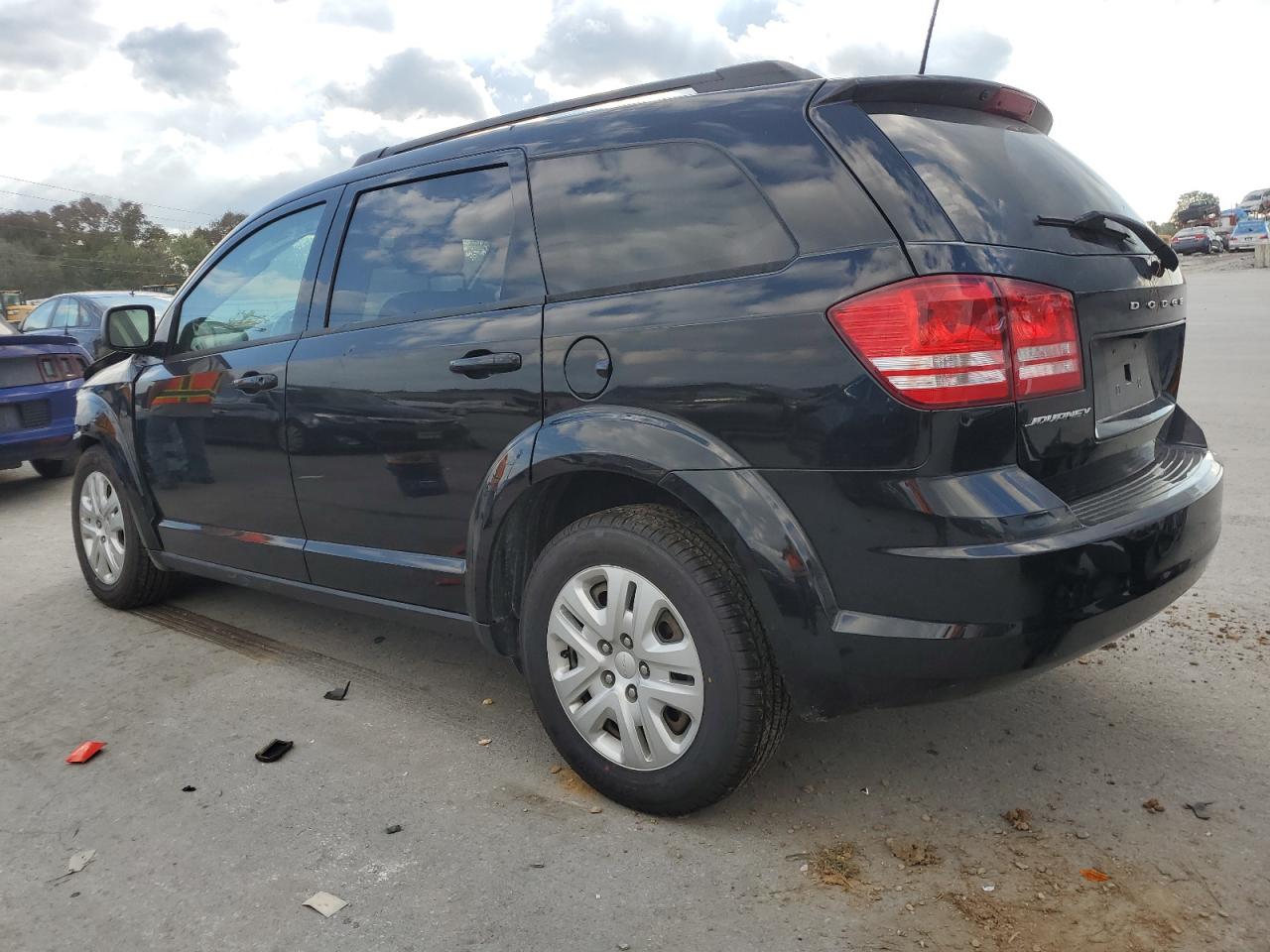 Lot #3024195815 2018 DODGE JOURNEY SE