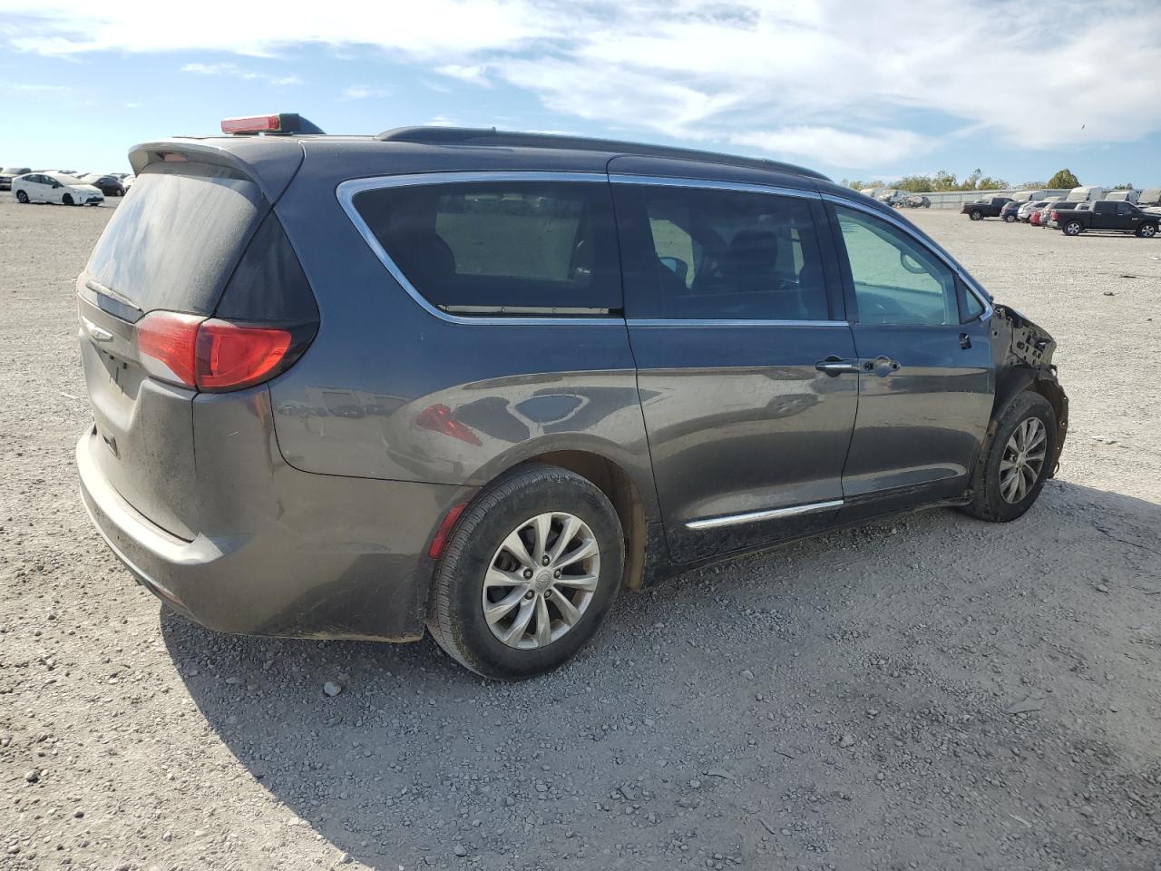 Lot #3026095146 2017 CHRYSLER PACIFICA T