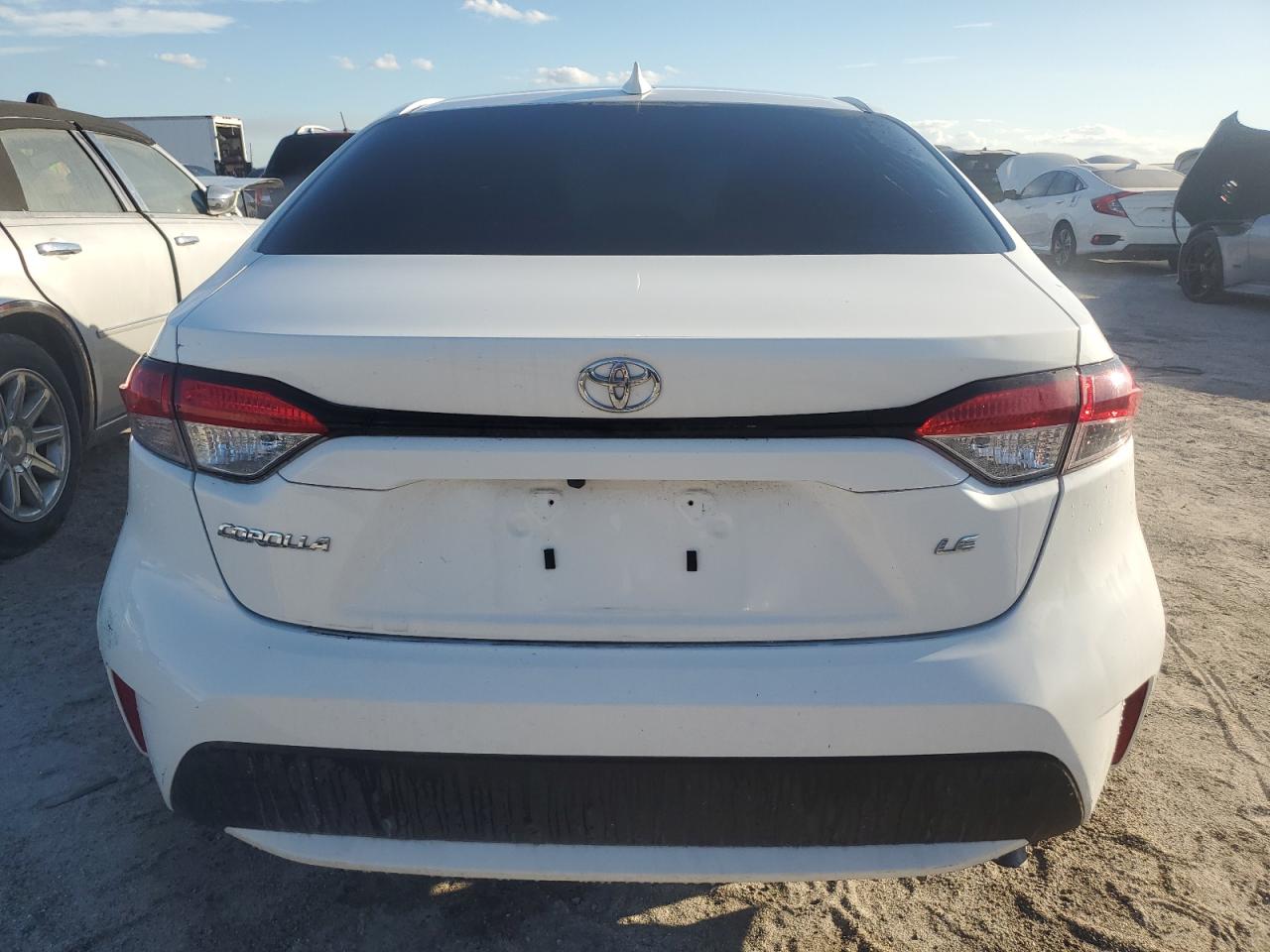 Lot #2974716423 2020 TOYOTA COROLLA LE