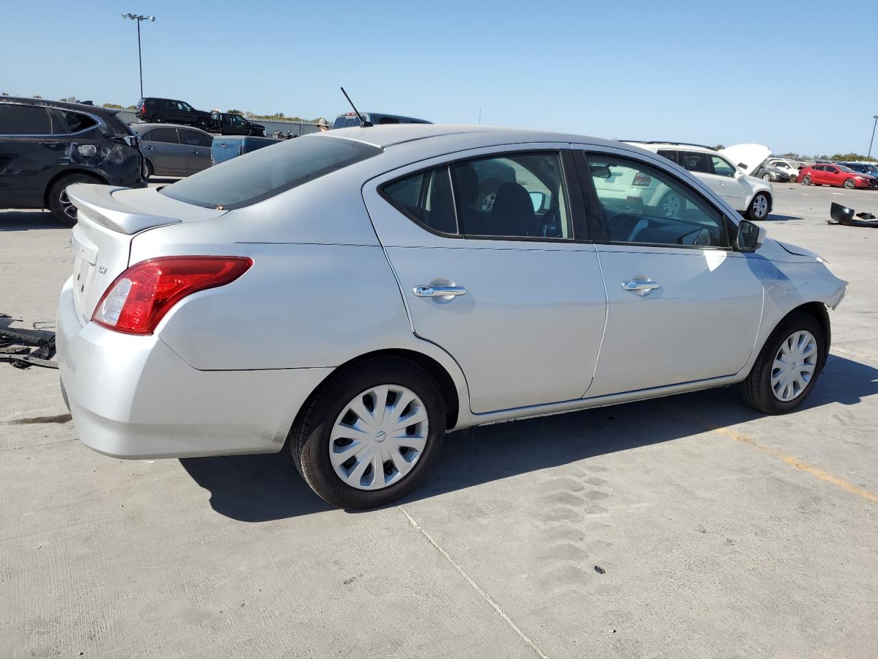 Lot #3024952435 2019 NISSAN VERSA S