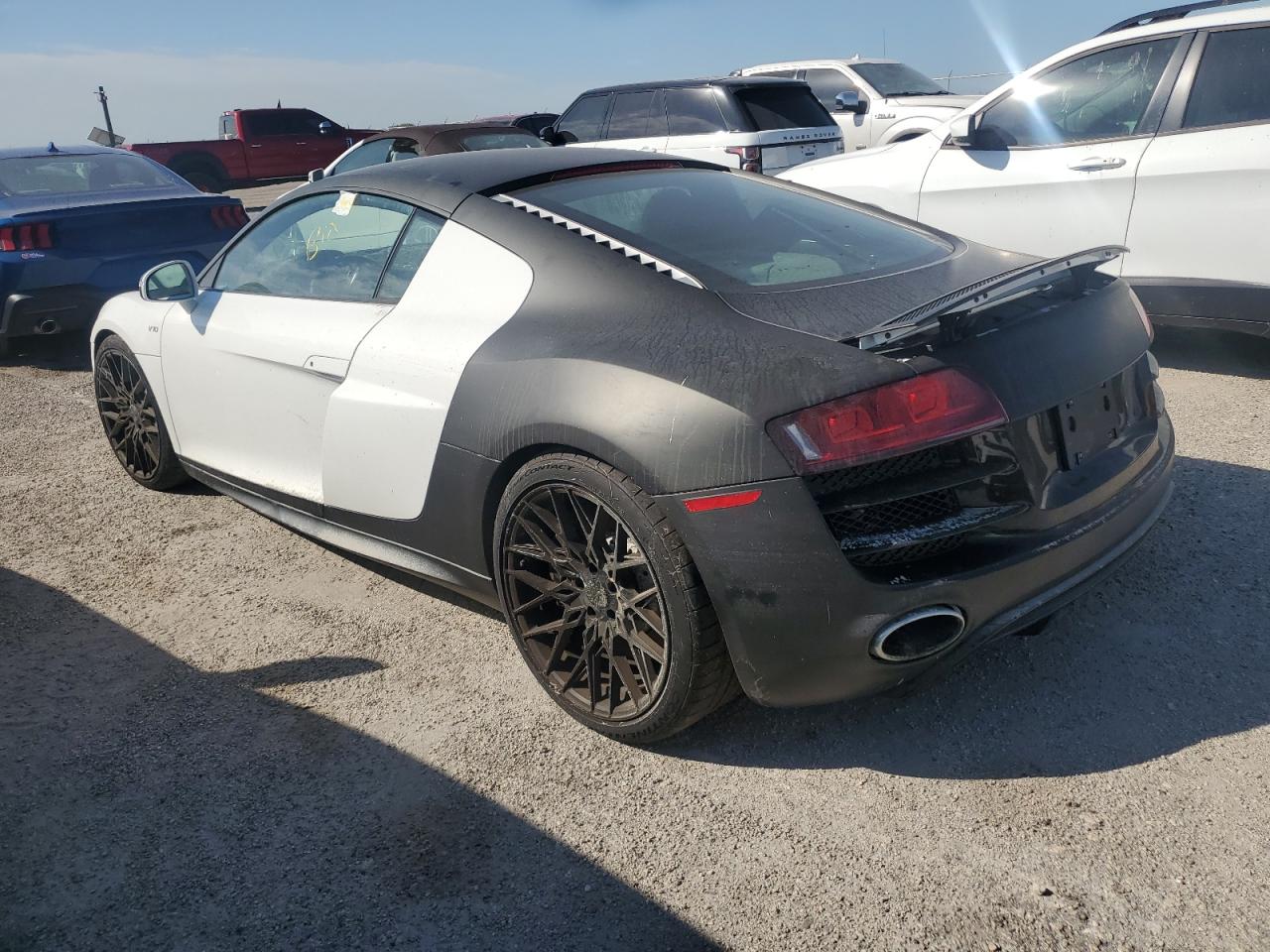 Lot #2977084072 2011 AUDI R8 5.2 QUA