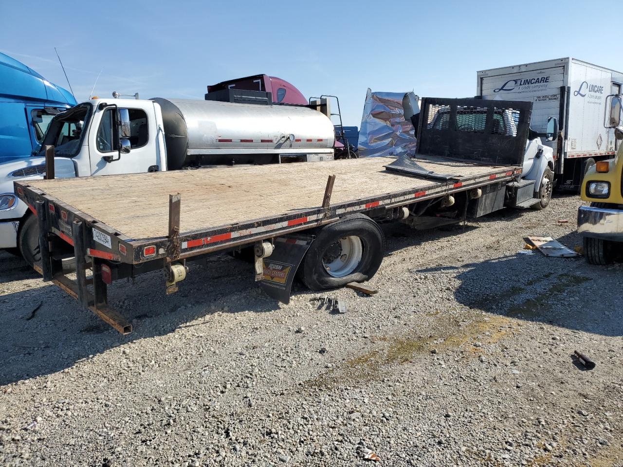 Lot #3033131996 2017 FORD F750 SUPER