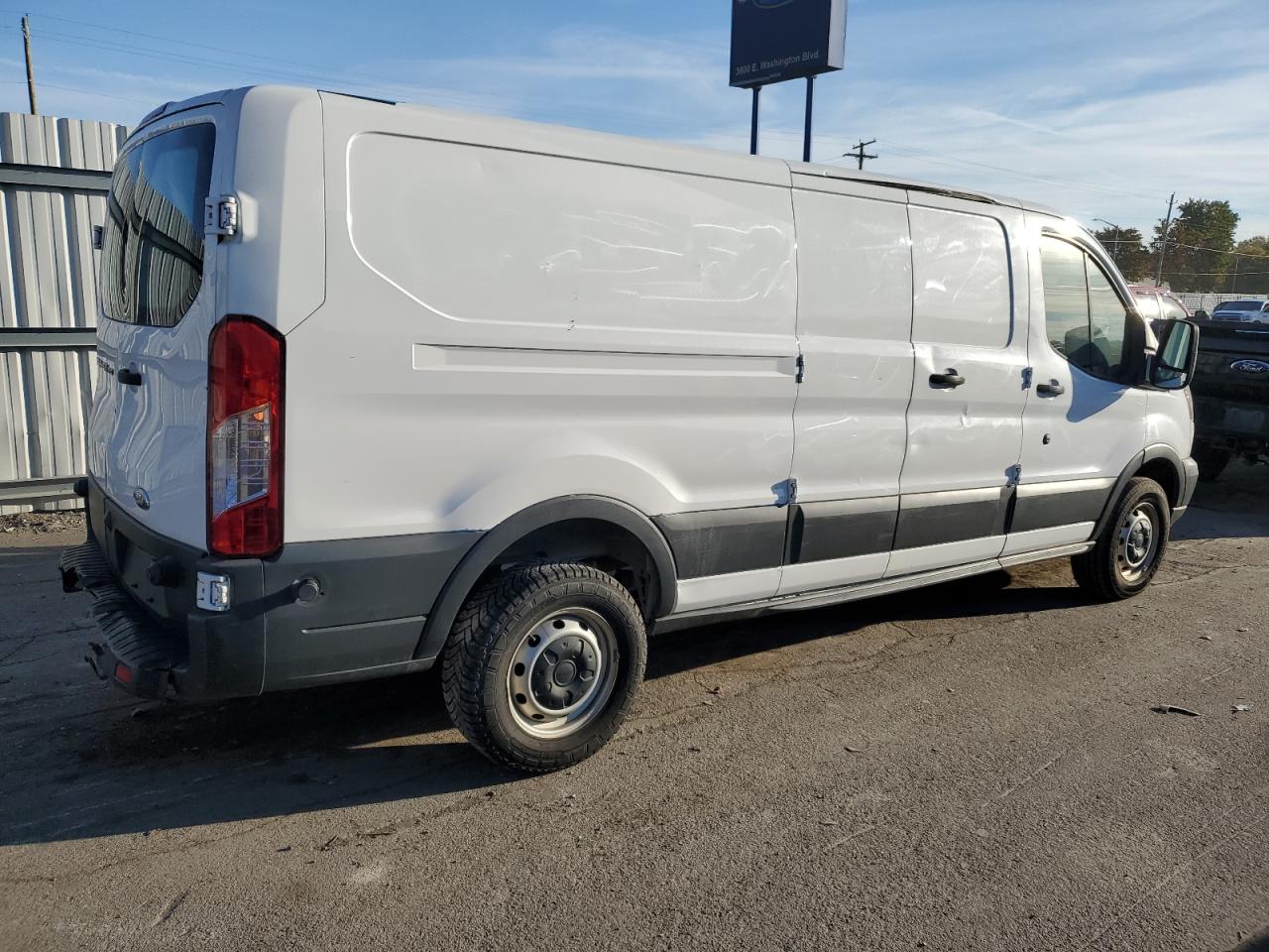 Lot #2959641955 2016 FORD TRANSIT T-