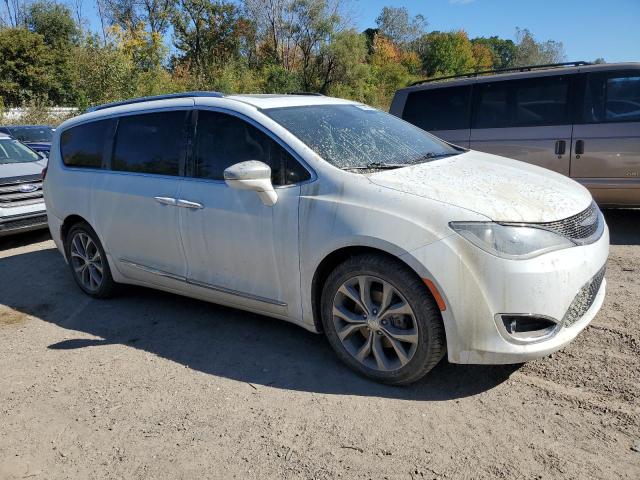 VIN 2C4RC1GG5HR643730 2017 Chrysler Pacifica, Limited no.4