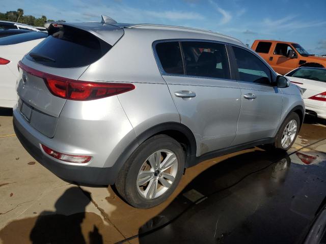 VIN KNDPM3AC1J7461536 2018 KIA Sportage, LX no.3