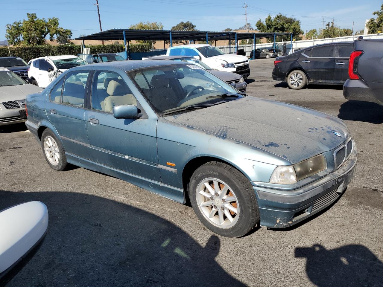 Lot #3037327740 1998 BMW 318 I