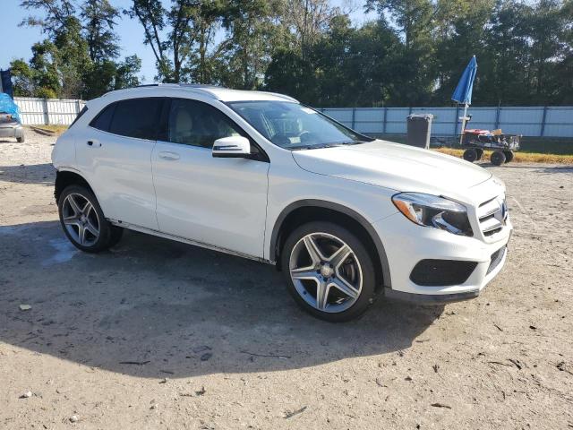 VIN WDCTG4GB7FJ059714 2015 MERCEDES-BENZ GLA-CLASS no.4