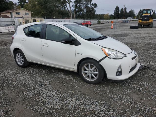 VIN JTDKDTB39E1080647 2014 Toyota Prius no.4