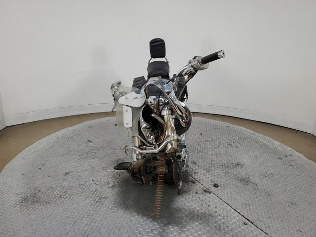 YAMAHA XVS1100 2001 black  gas JYAVP11E91A018716 photo #3