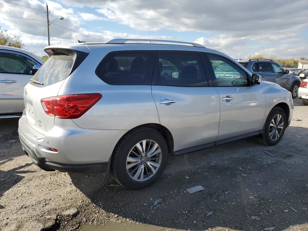 Lot #3004139890 2017 NISSAN PATHFINDER