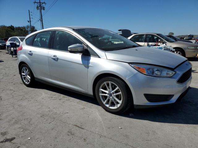 2015 FORD FOCUS SE - 1FADP3K27FL223839