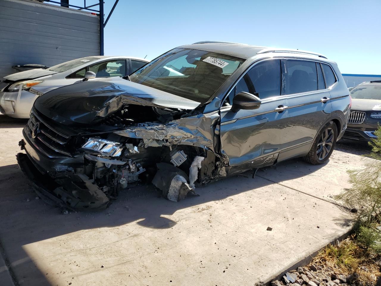  Salvage Volkswagen Tiguan