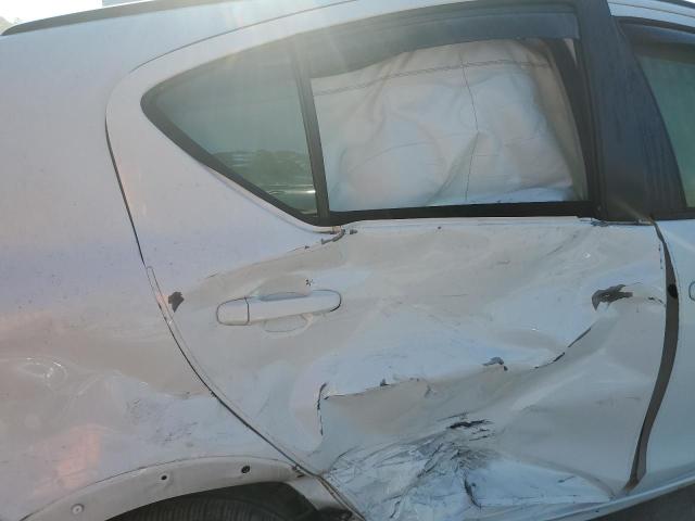 2018 TOYOTA PRIUS C - JTDKDTB30J1602804