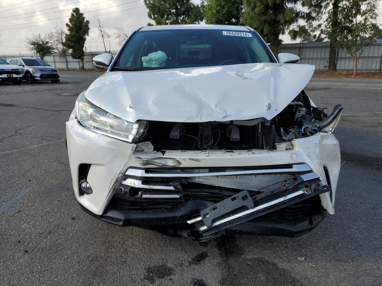 Lot #2955311635 2018 TOYOTA HIGHLANDER