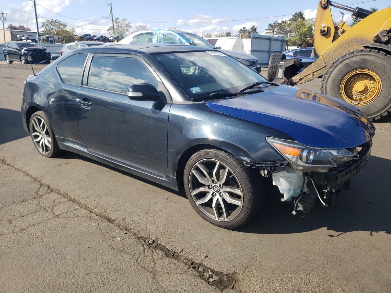 Lot #2904614151 2015 TOYOTA SCION TC