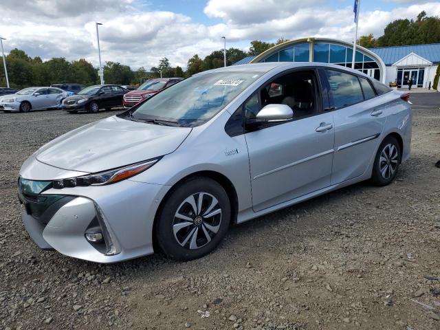 VIN JTDKARFP6H3049938 2017 Toyota Prius no.1