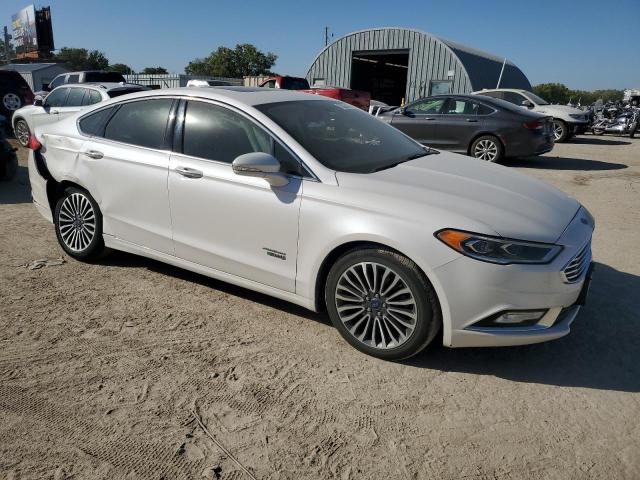 VIN 3FA6P0PU2HR110273 2017 Ford Fusion, Se Phev no.4