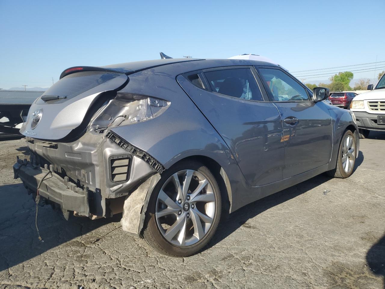 Lot #3024344592 2017 HYUNDAI VELOSTER