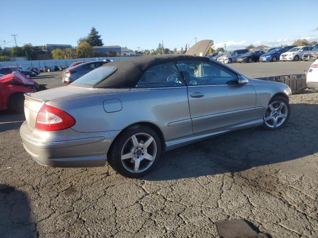 MERCEDES-BENZ CLK 500 2005 silver  gas WDBTK75J05F137914 photo #4