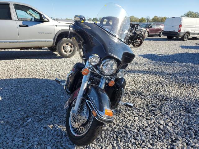 2011 HARLEY-DAVIDSON FLHTCU 1HD1FC415BB659155